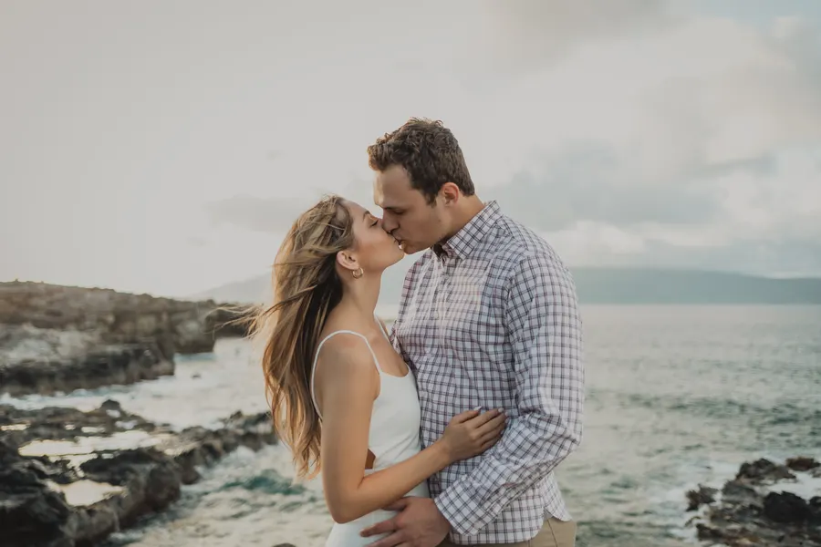 Maui proposal and engagement photo by Jessie Hawaii Photography