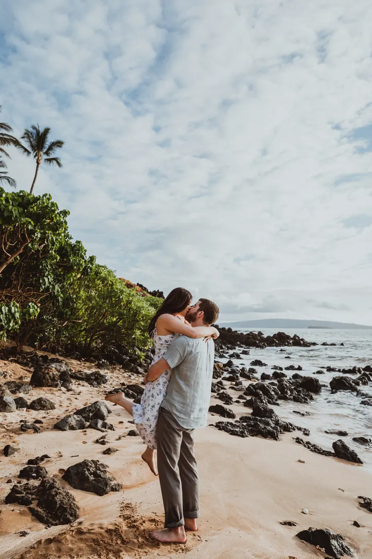 Maui proposal and engagement photo by Jessie Hawaii Photography