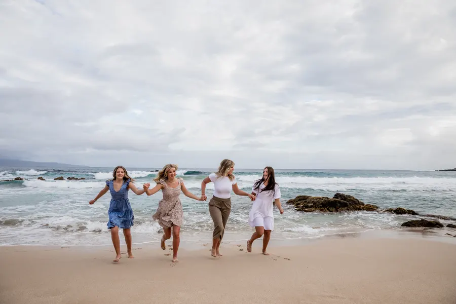 Family photographed on Maui by Jessie Hawaii Photography