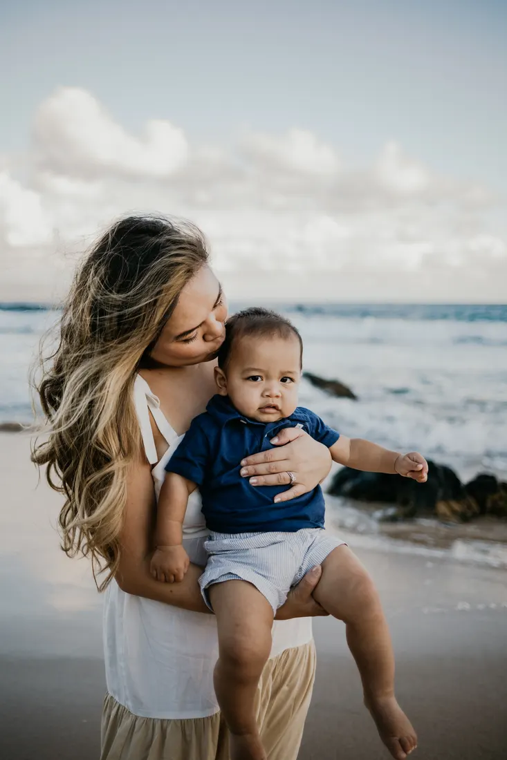 Family photographed on Maui by Jessie Hawaii Photography