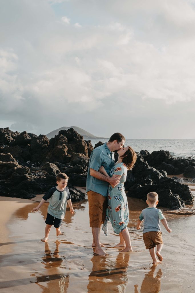 maui family photographer, family session, sun and sea photography